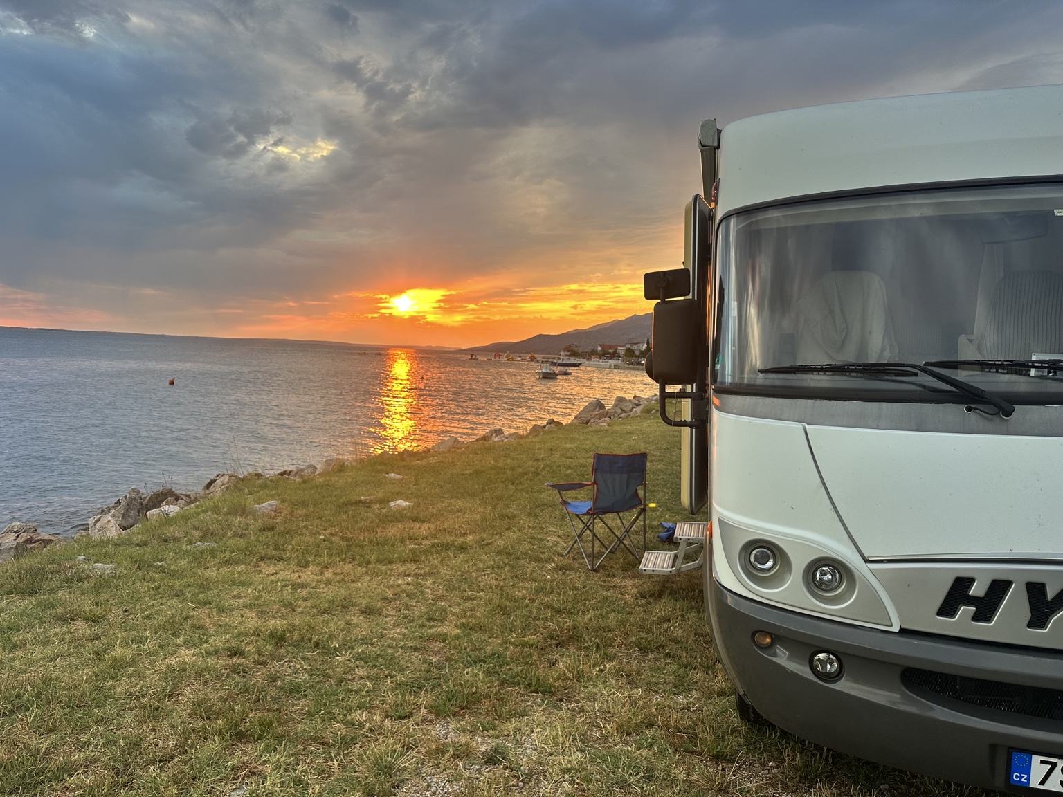 Hymer beside the Adriatic at Starigrad